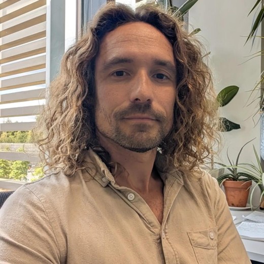 Dr Richard McIlroy